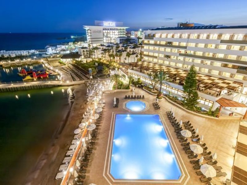 Adin Beach Hotel 318708