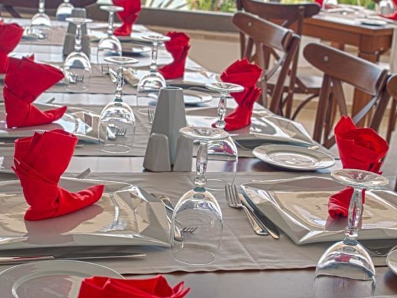 Adin Beach Hotel 318713