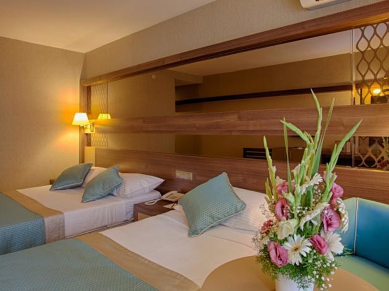 Adin Beach Hotel 318714