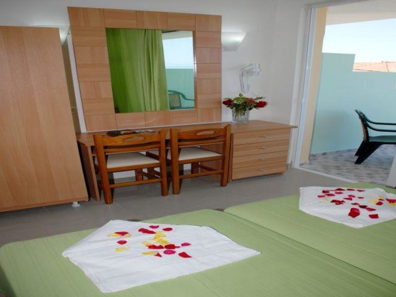 Admiral Argassi Hotel  305344