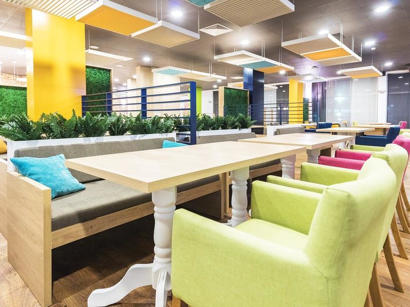 Admiral Plaza 163284