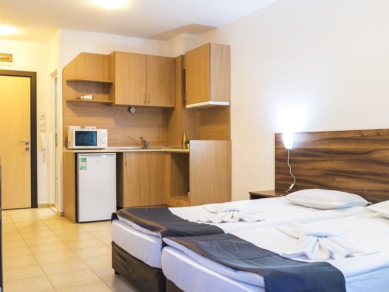 Admiral Plaza 163293