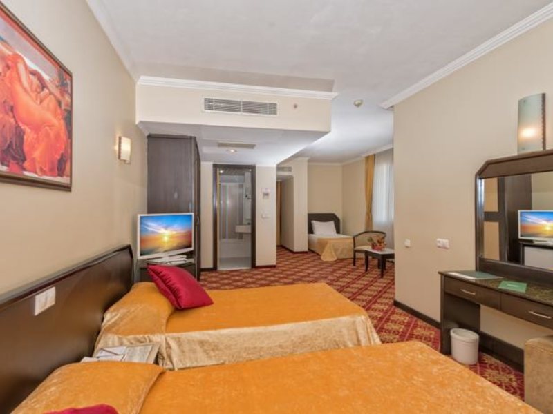 Adonis Hotel 157725