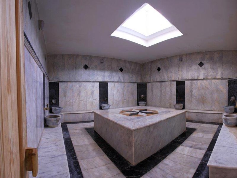 Adora Garden Hotel  183120