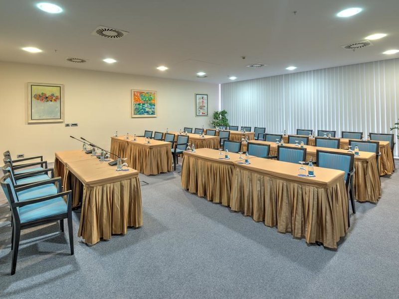 Adria Hotel  306914