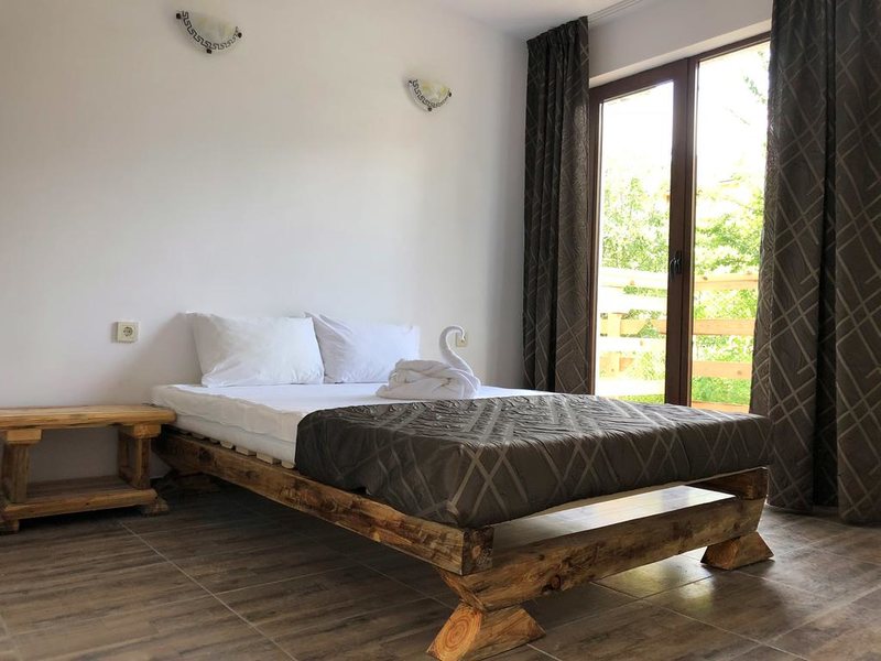 Adrian Villa  317949