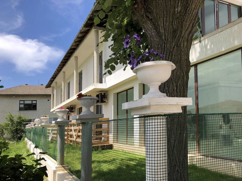 Adrian Villa  317950