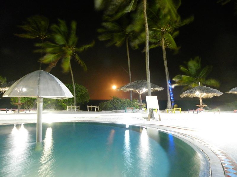 African Sun Sand Sea Beach Resort & Spa 198416