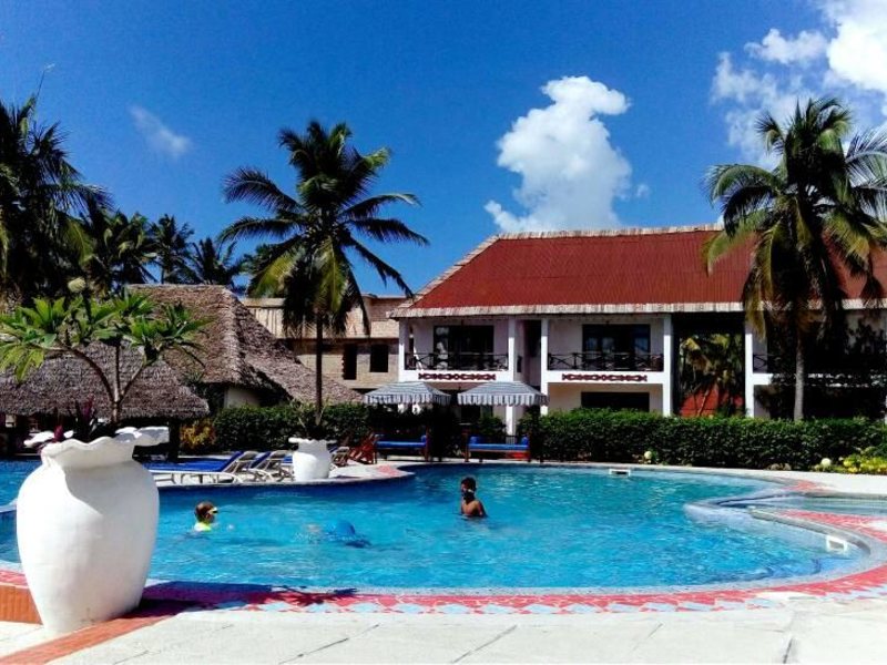 African Sun Sand Sea Beach Resort & Spa 198418