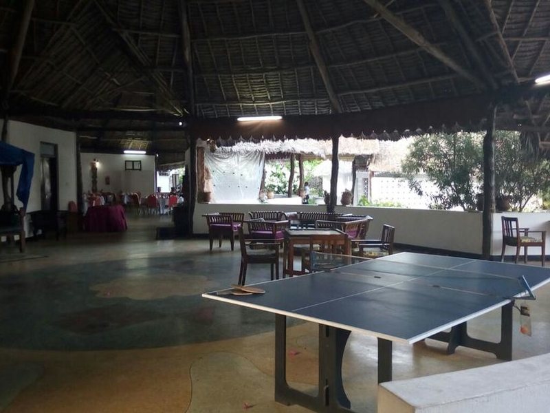 African Sun Sand Sea Beach Resort & Spa 198430