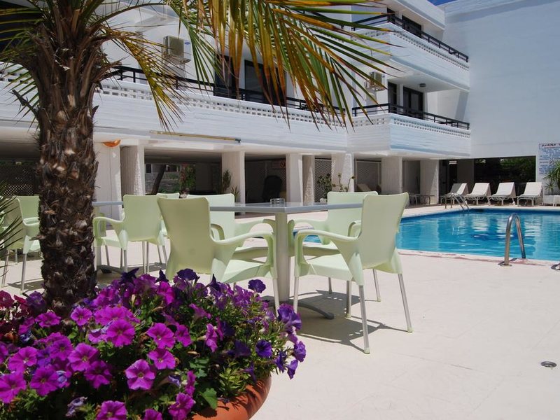 Agrino Hotel Apts 204221