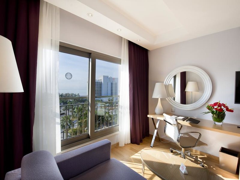 Akra V Hotel (ex 270915