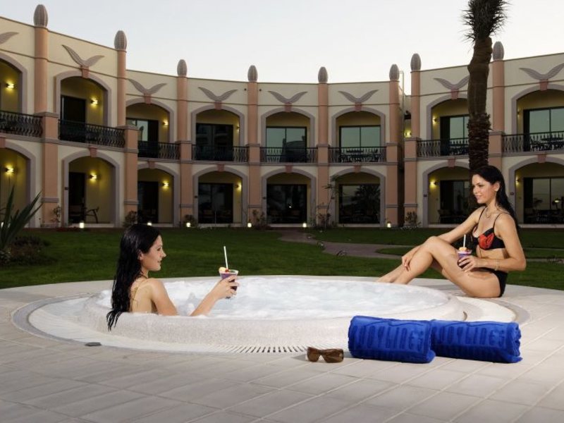 Al Ain Rotana Hotel 111428