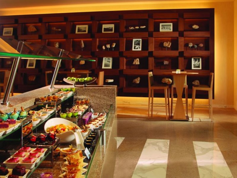 Al Ain Rotana Hotel 111436