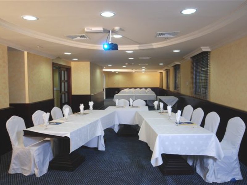 Al Bustan Hotel 113181