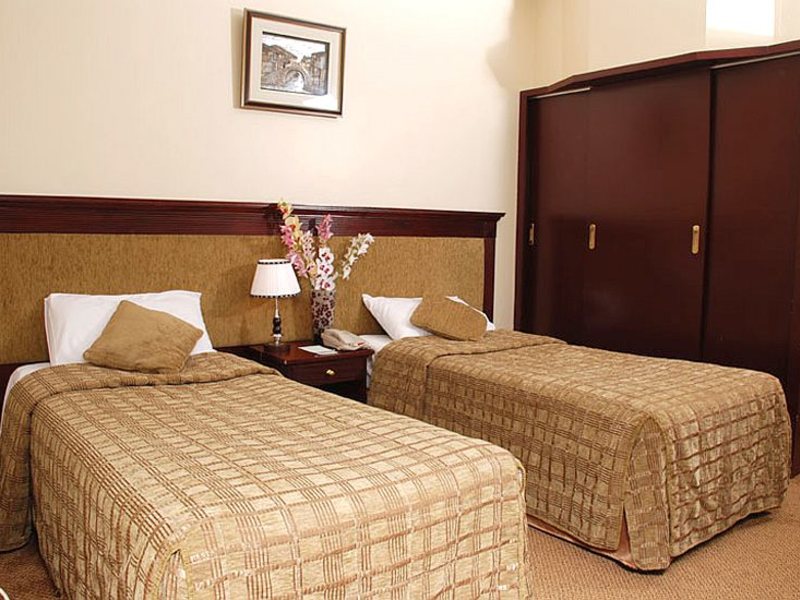 Al Bustan Hotels Flats 44960