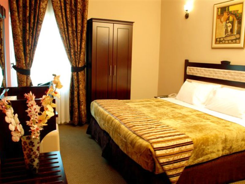 Al Bustan Tower Hotel Suites 44988