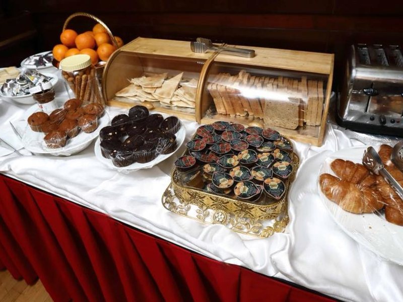 Al Hayat Hotel Suites 300408