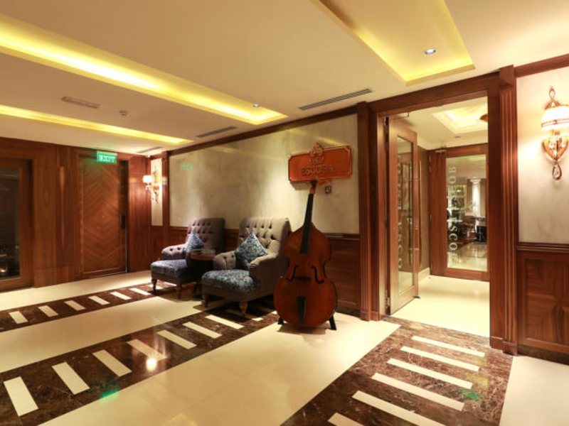 Al Khaleej Palace Hotel 45167