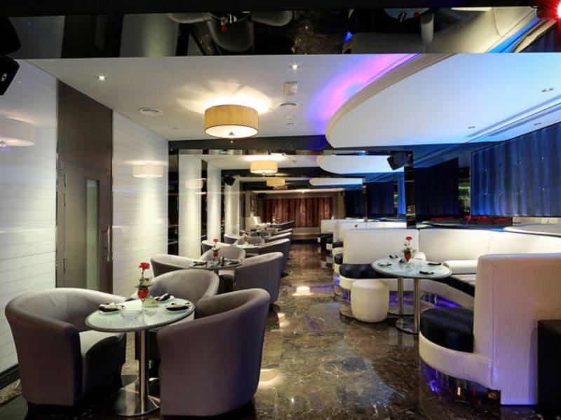 Al Khaleej Palace Hotel 45176