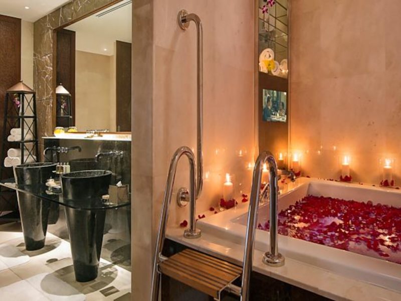 Al Raha Beach Hotel 58047