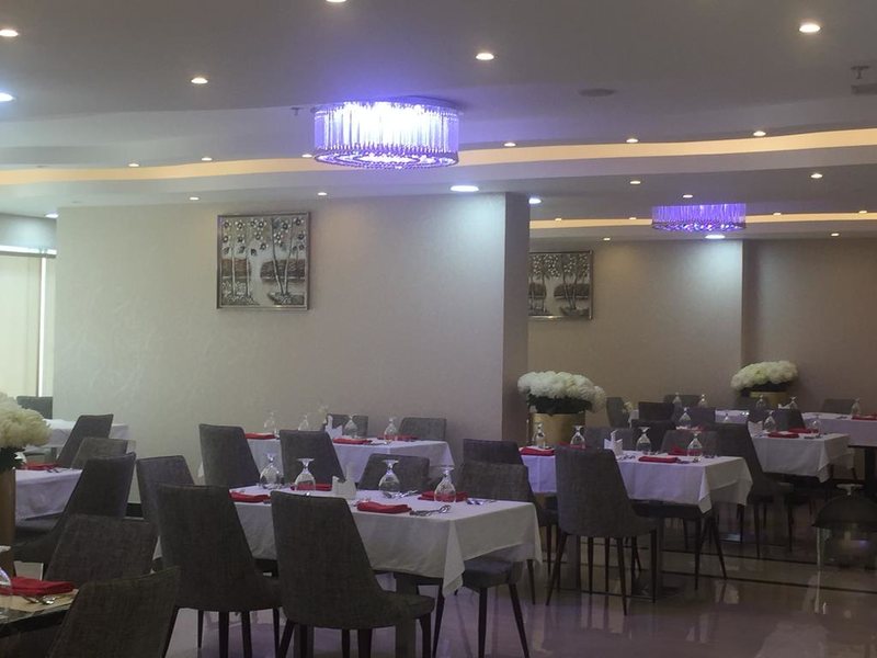 Al Salam Grand Hotel  181558