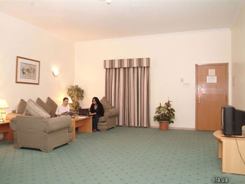 Al Seef Beach Hotel 8385