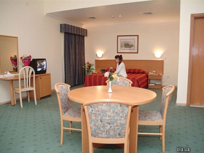 Al Seef Beach Hotel 8386