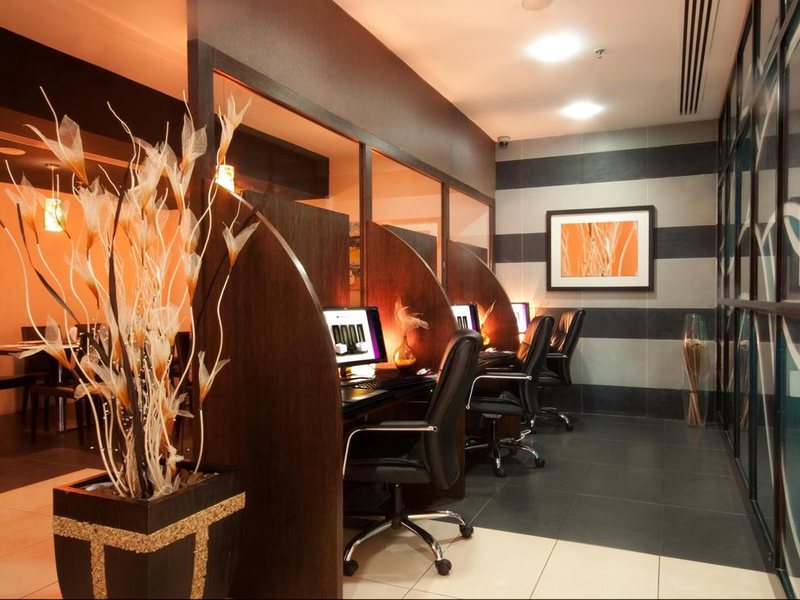 Al Waleed Palace Hotel Apartments Oud Metha Apt Std 272554