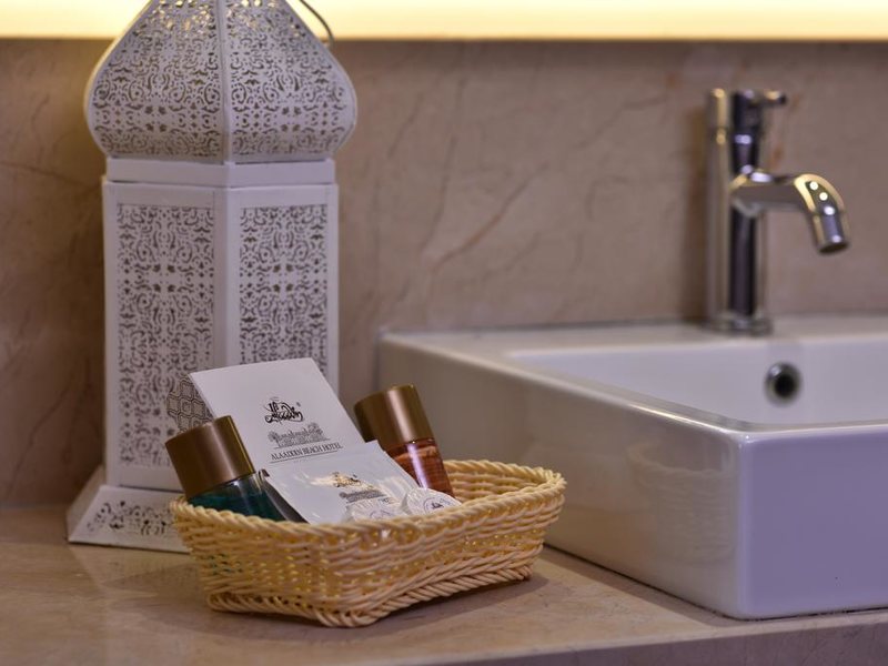 Alaaddin Beach Hotel 183734