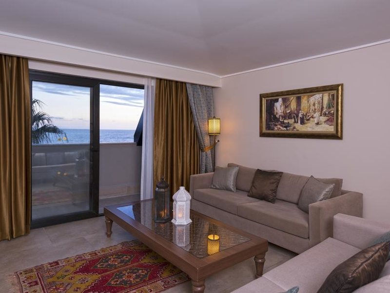 Alaaddin Beach Hotel 183735