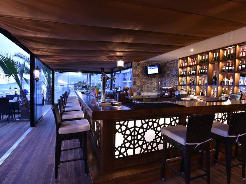 Alaaddin Beach Hotel 183737