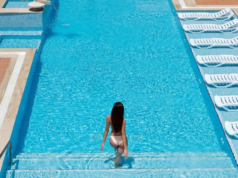 Alaaddin Beach Hotel 183742