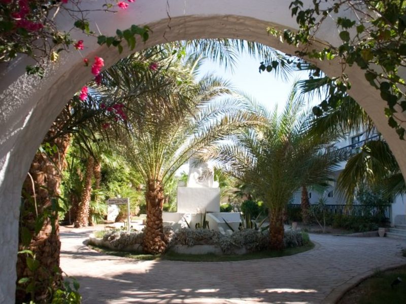 Aladdin Beach Resort 121376