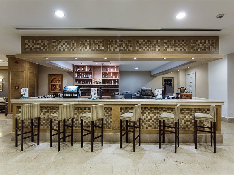 Alba Queen Hotel 157872