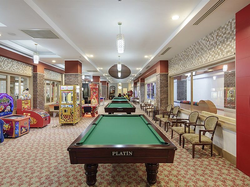 Alba Queen Hotel 157880