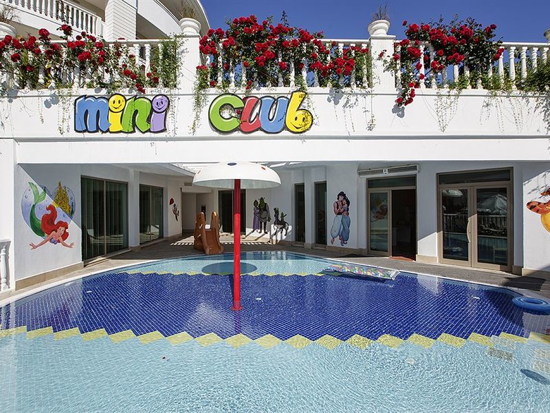 Alba Queen Hotel 157882