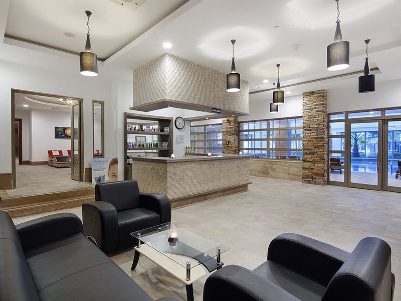 Alba Queen Hotel 157889