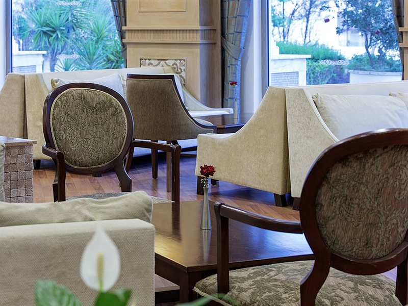 Alba Queen Hotel 157901