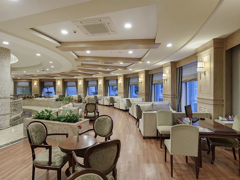 Alba Queen Hotel 157903