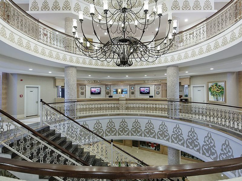 Alba Queen Hotel 157904