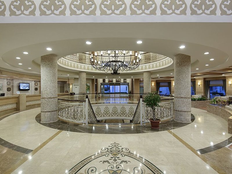 Alba Queen Hotel 157906