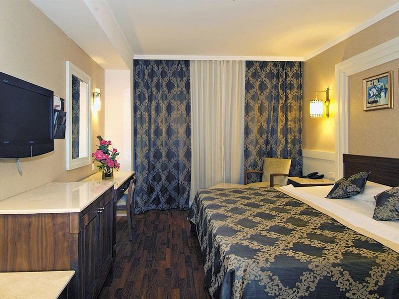 Alba Queen Hotel 157915