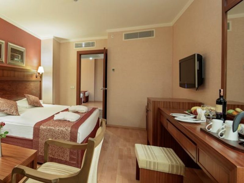 Alba Royal Hotel 157927