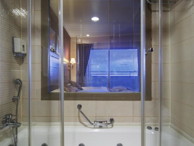 Alba Royal Hotel 157944