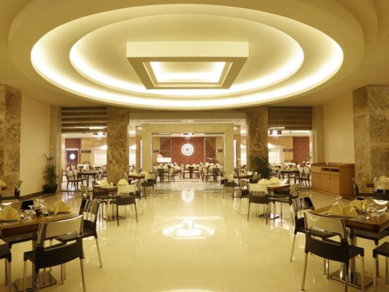 Albatros White Beach  130086