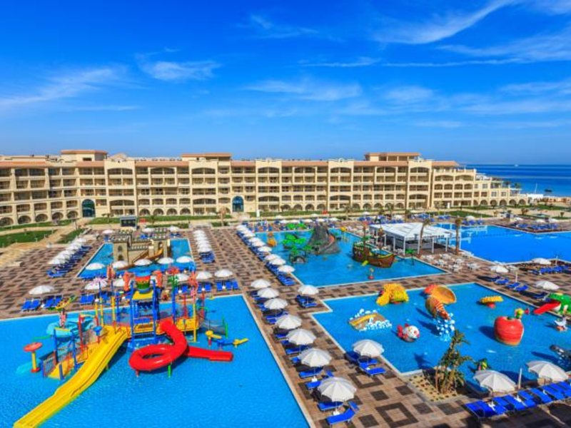 Albatros White Beach  130095