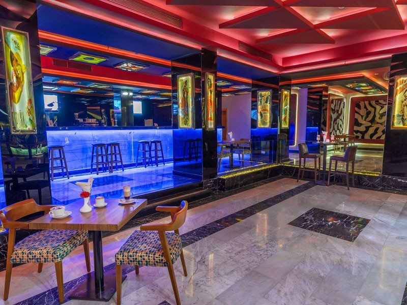 Albatros White Beach  130108