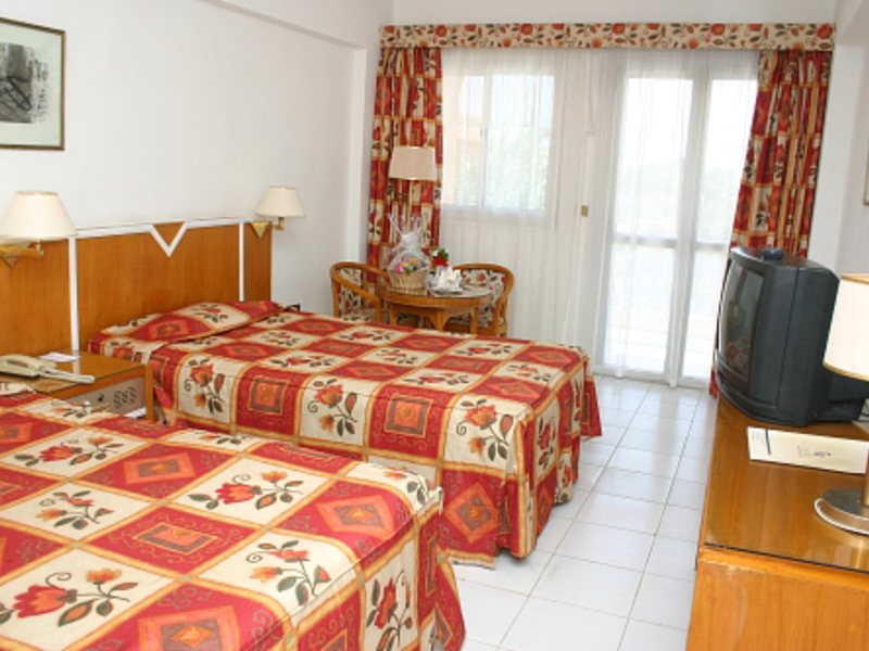 Albatros White Beach (ех 26843