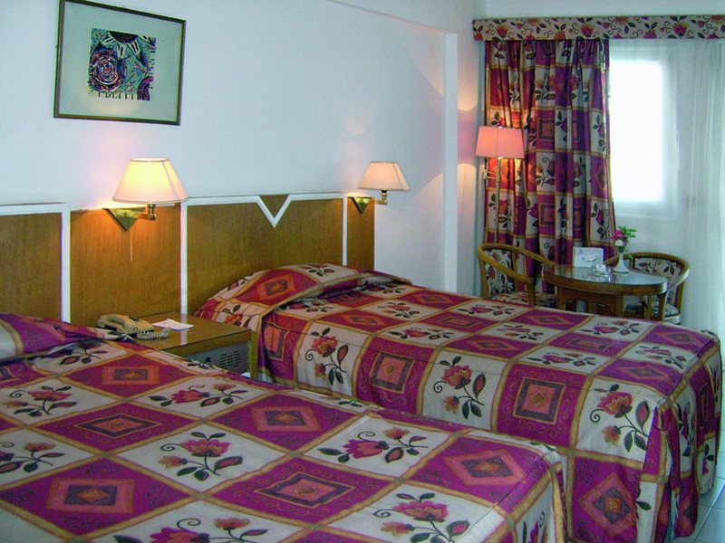 Albatros White Beach (ех 32843